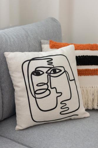 Modern Studio with Balcony Warsaw Mokotów by Noclegi Renters