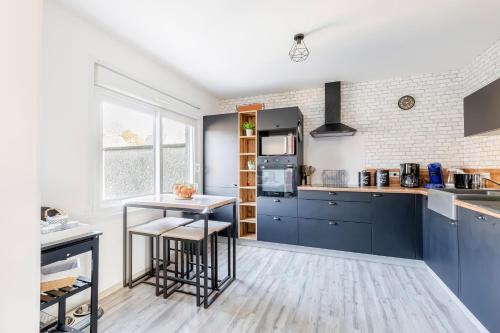 Kitchen, Le Gite des 5 etangs in Incheville Kitchen, Le Gite des 5 etangs in Incheville