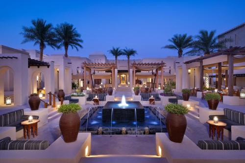 A szálláshely kívülről, Al Wathba, a Luxury Collection Desert Resort & Spa, Abu Dhabi in Al-Wathba North A szálláshely kívülről, Al Wathba, a Luxury Collection Desert Resort & Spa, Abu Dhabi in Al-Wathba North