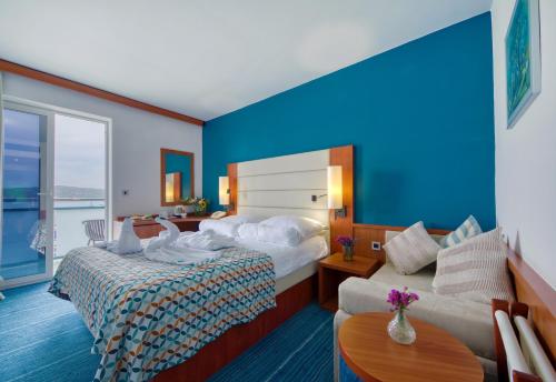 شرفة/ تراس, Ilirija Resort Hotel Kornati in Biograd na Moru شرفة/ تراس, Ilirija Resort Hotel Kornati in Biograd na Moru