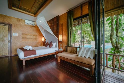 Railay Great View Resort near Diamond Cave (Tham Phra Nang Nai) Railay Great View Resort near Diamond Cave (Tham Phra Nang Nai)