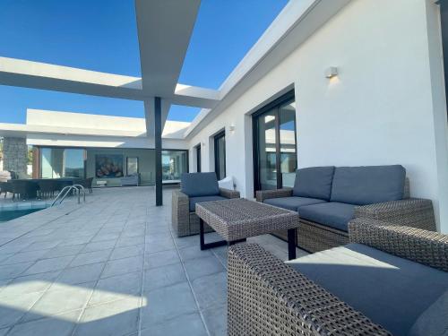 Balkon/teras, Montgo Villa in El Rafalet Balkon/teras, Montgo Villa in El Rafalet