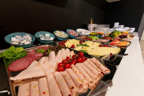 Food and beverages, DORMERO Hotel Hersbruck in Hersbruck Food and beverages, DORMERO Hotel Hersbruck in Hersbruck