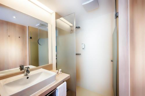 Baño, B&B Hotel Aalen in Aalen Baño, B&B Hotel Aalen in Aalen