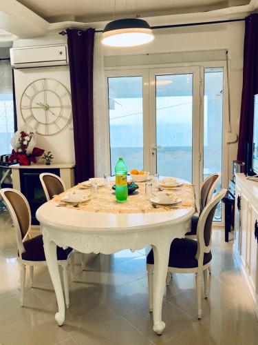 Residence Hadji Confortable F4 vue sur mer a Sidi Fredj in 斯塔韋利 Residence Hadji Confortable F4 vue sur mer a Sidi Fredj in 斯塔韋利