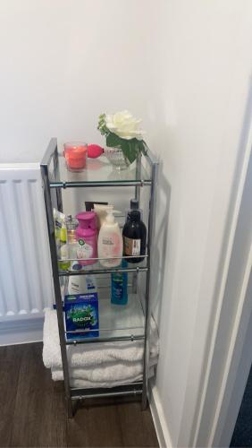Spacious One Bedroom Apartment in Sulhampstead Spacious One Bedroom Apartment in Sulhampstead