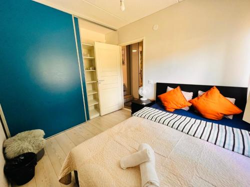 Cozy private room with free parking and sauna in Vantaa Cozy private room with free parking and sauna in Vantaa