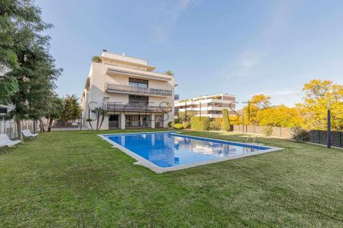 Sitges PORT Con piscina a 5 minutos de la playa in آيجودولوك Sitges PORT Con piscina a 5 minutos de la playa in آيجودولوك