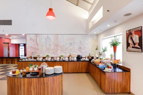 Restaurant, Red Fox by Lemon Tree Hotels, East Delhi in East Delhi Restaurant, Red Fox by Lemon Tree Hotels, East Delhi in East Delhi