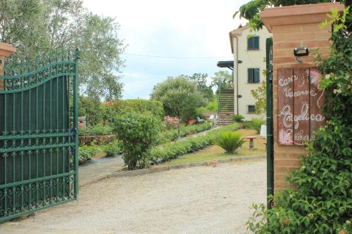Casa Vacanze Angelica in Ostra Vetere Casa Vacanze Angelica in Ostra Vetere