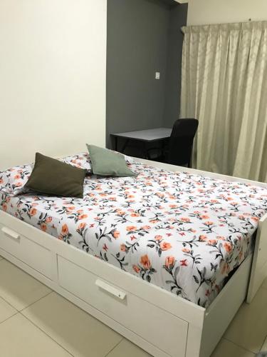 Shah Alam Tokma Servis Apartment in Bukit Jelutong Shah Alam Tokma Servis Apartment in Bukit Jelutong