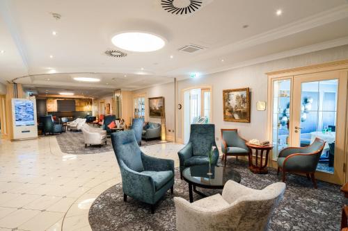 Lobby, Strandhotel Duhnen in Cuxhaven Lobby, Strandhotel Duhnen in Cuxhaven