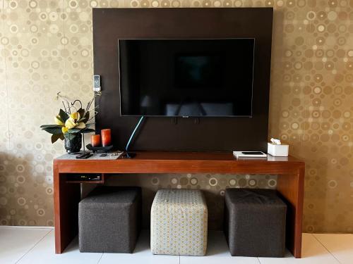 Bonel condo at Pico de Loro in ปิโก เด โลโร (คูทัด) โคฟ Bonel condo at Pico de Loro in ปิโก เด โลโร (คูทัด) โคฟ