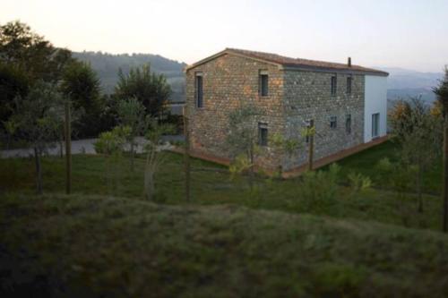 Tenuta Silente in Poggio San Marcello Tenuta Silente in Poggio San Marcello