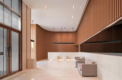 Lobby, Sotetsu Hotels The Splaisir Seoul Dongdaemun near Dongdaemun Market Lobby, Sotetsu Hotels The Splaisir Seoul Dongdaemun near Dongdaemun Market
