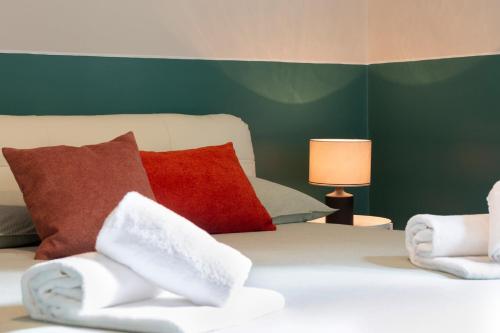 A peaceful oasis by the city centre