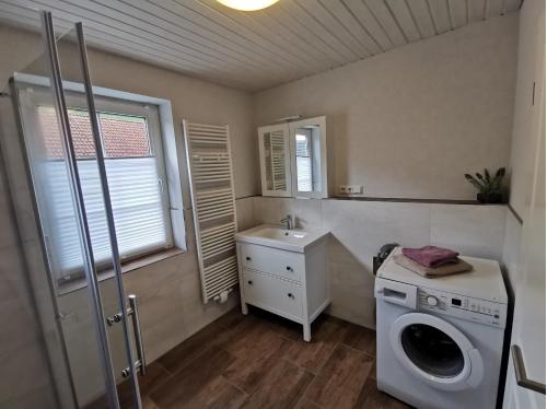 ห้องน้ำ, Ferienwohnung Haseltal in โรเทนบูร์ก อันแดร์ ฟุลดา ห้องน้ำ, Ferienwohnung Haseltal in โรเทนบูร์ก อันแดร์ ฟุลดา