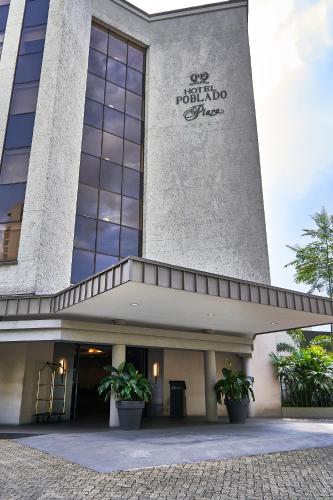 Exterior view, Hotel Poblado Plaza in Medellín Exterior view, Hotel Poblado Plaza in Medellín