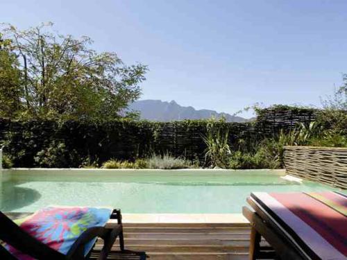 Úszómedence, Demeure d'Hotes L'Hermitage in Mouxy Úszómedence, Demeure d'Hotes L'Hermitage in Mouxy