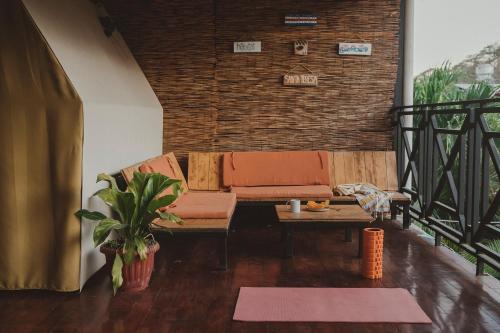 Balcony/terrace, habitat surf glamp in Santa Teresa Balcony/terrace, habitat surf glamp in Santa Teresa