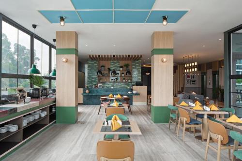 MaxOneHotels.com @ Kota Harapan Indah Bekasi in Bekasi MaxOneHotels.com @ Kota Harapan Indah Bekasi in Bekasi