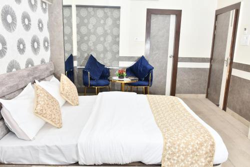 Hotel The Heera Divine By WB Inn in Dhana Khori Hotel The Heera Divine By WB Inn in Dhana Khori