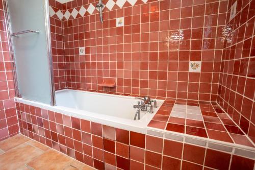 Au Bien Etre piscine chauffee in Villecroze Au Bien Etre piscine chauffee in Villecroze