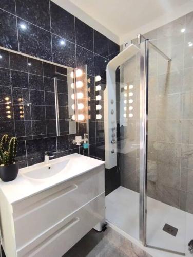 Beautiful 3 bedroom townhouse in Urb. Tropicana, Nerja in Torre Vieja de Macaca Beautiful 3 bedroom townhouse in Urb. Tropicana, Nerja in Torre Vieja de Macaca