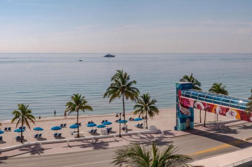 Beach, The Westin Fort Lauderdale Beach Resort in Fort Lauderdale City Center Beach, The Westin Fort Lauderdale Beach Resort in Fort Lauderdale City Center