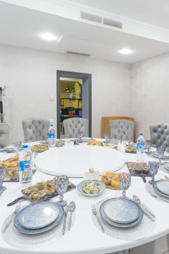 ห้องอาหาร, Deluxe Ferghana Hotel in เฟอร์กานา ห้องอาหาร, Deluxe Ferghana Hotel in เฟอร์กานา