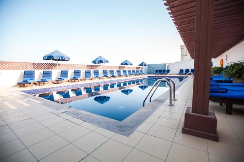 Swimming pool, Citymax Hotel Bur Dubai in Dubai Swimming pool, Citymax Hotel Bur Dubai in Dubai