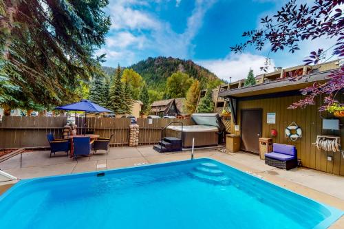 Pogled, Aspen Mountain Lodge in Aspen (CO) Pogled, Aspen Mountain Lodge in Aspen (CO)