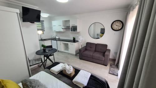 Marielitsa Guest Suite No 3 in Germiston Marielitsa Guest Suite No 3 in Germiston