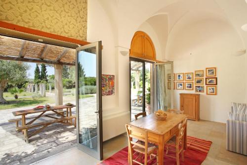 Facilities, Masseria Casina Baronale in Carpignano Salentino Facilities, Masseria Casina Baronale in Carpignano Salentino