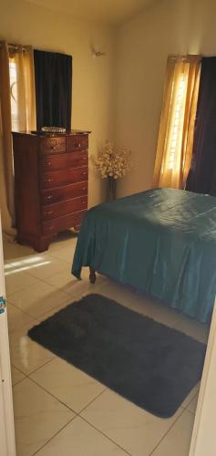 Phoenix Cozy Vacation Home in Spanish Town Phoenix Cozy Vacation Home in Spanish Town