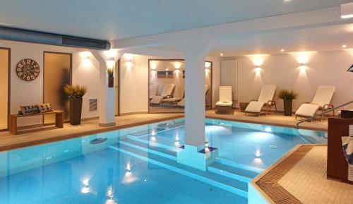 Басейн, Inselresidenz Strandburg - Ferienwohnung 210 (Ref. 50967u2) in Юйст Басейн, Inselresidenz Strandburg - Ferienwohnung 210 (Ref. 50967u2) in Юйст