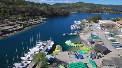 Nabij attractie, Les Terrasses de Valensole in Valensole Nabij attractie, Les Terrasses de Valensole in Valensole