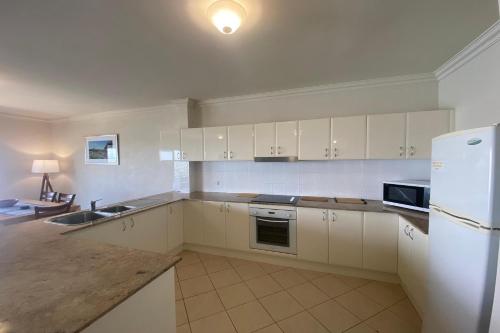 Kitchen, Estuary in Nambucca Heads Kitchen, Estuary in Nambucca Heads