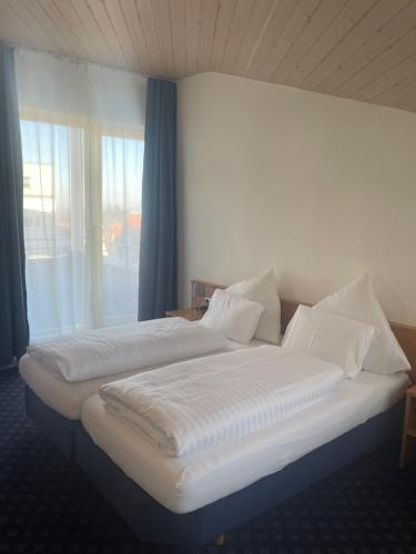 KRYSTALL Hotel in Filderstadt KRYSTALL Hotel in Filderstadt