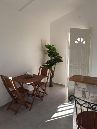 Studio Cosy AKOSSOUA in Les Abymes Studio Cosy AKOSSOUA in Les Abymes