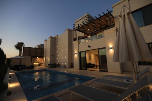 Instalaciones, Zerø Føur DeadSea in Sowayma Instalaciones, Zerø Føur DeadSea in Sowayma