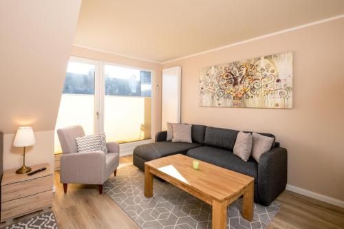 Gästehaus "Kleines Stadtidyll" -Zimmer und Apartments by Hotel Holsteiner Hof- (Gastehaus "Kleines Stadtidyll" -Zimmer und Apartments by Hotel Holsteiner Hof-) in Geesthacht Gästehaus "Kleines Stadtidyll" -Zimmer und Apartments by Hotel Holsteiner Hof- (Gastehaus "Kleines Stadtidyll" -Zimmer und Apartments by Hotel Holsteiner Hof-) in Geesthacht