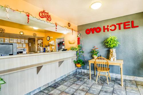 Hành lang, OYO Hotel Houston Southwest I-69 in Houston (TX) Hành lang, OYO Hotel Houston Southwest I-69 in Houston (TX)