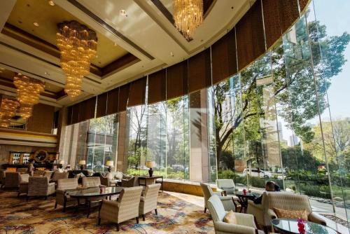 Restaurant, Shangri-La Wuhan in Wuhan Restaurant, Shangri-La Wuhan in Wuhan