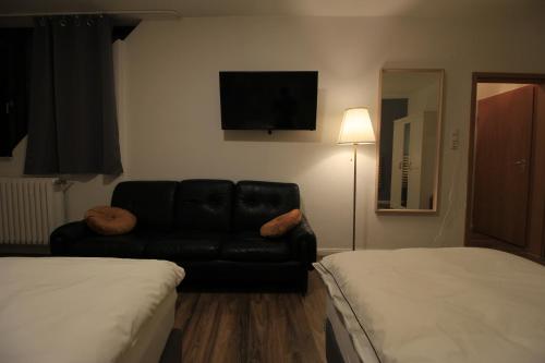 Zimmer AsiaDreieck Pension in Lauterecken Zimmer AsiaDreieck Pension in Lauterecken