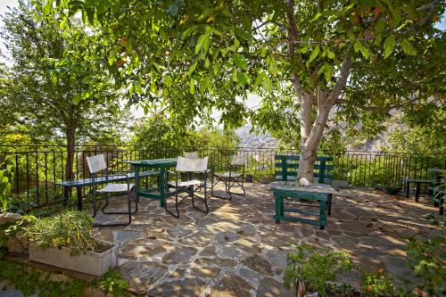 Kert, Casa Calda in Sirako Kert, Casa Calda in Sirako