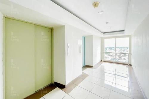 RedLiving Apartemen Green Lake View Ciputat - Pelangi Rooms 3 Tower E in Pisangan RedLiving Apartemen Green Lake View Ciputat - Pelangi Rooms 3 Tower E in Pisangan
