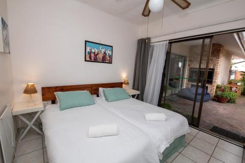 Nothando Backpackers Lodge in Plettenberg Bay Nothando Backpackers Lodge in Plettenberg Bay