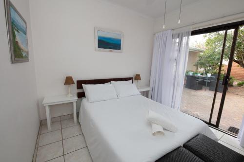 Nothando Backpackers Lodge in Plettenberg Bay Nothando Backpackers Lodge in Plettenberg Bay