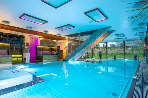 Massage, Johan Design & SPA Hotel in Kuressaare Massage, Johan Design & SPA Hotel in Kuressaare